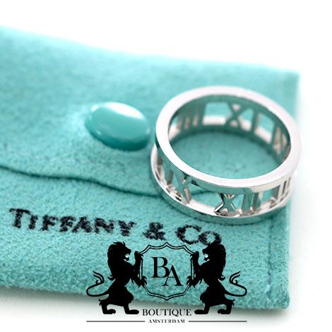 Tiffany Co. Atlas Ring 18 Karat White Gold Size 50 Luxury and Timeless Style